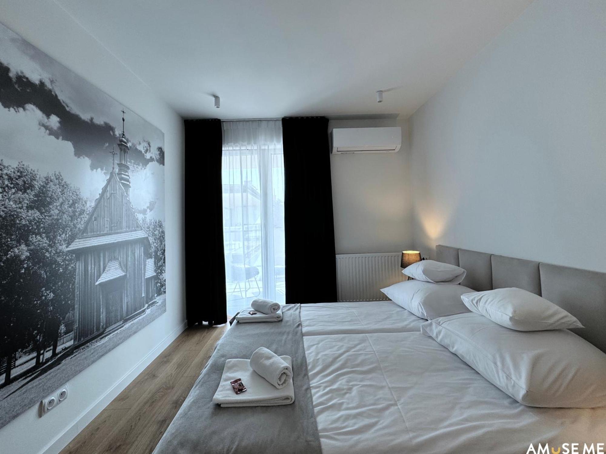 Aparthotel Amuse Me Kielce Esterno foto
