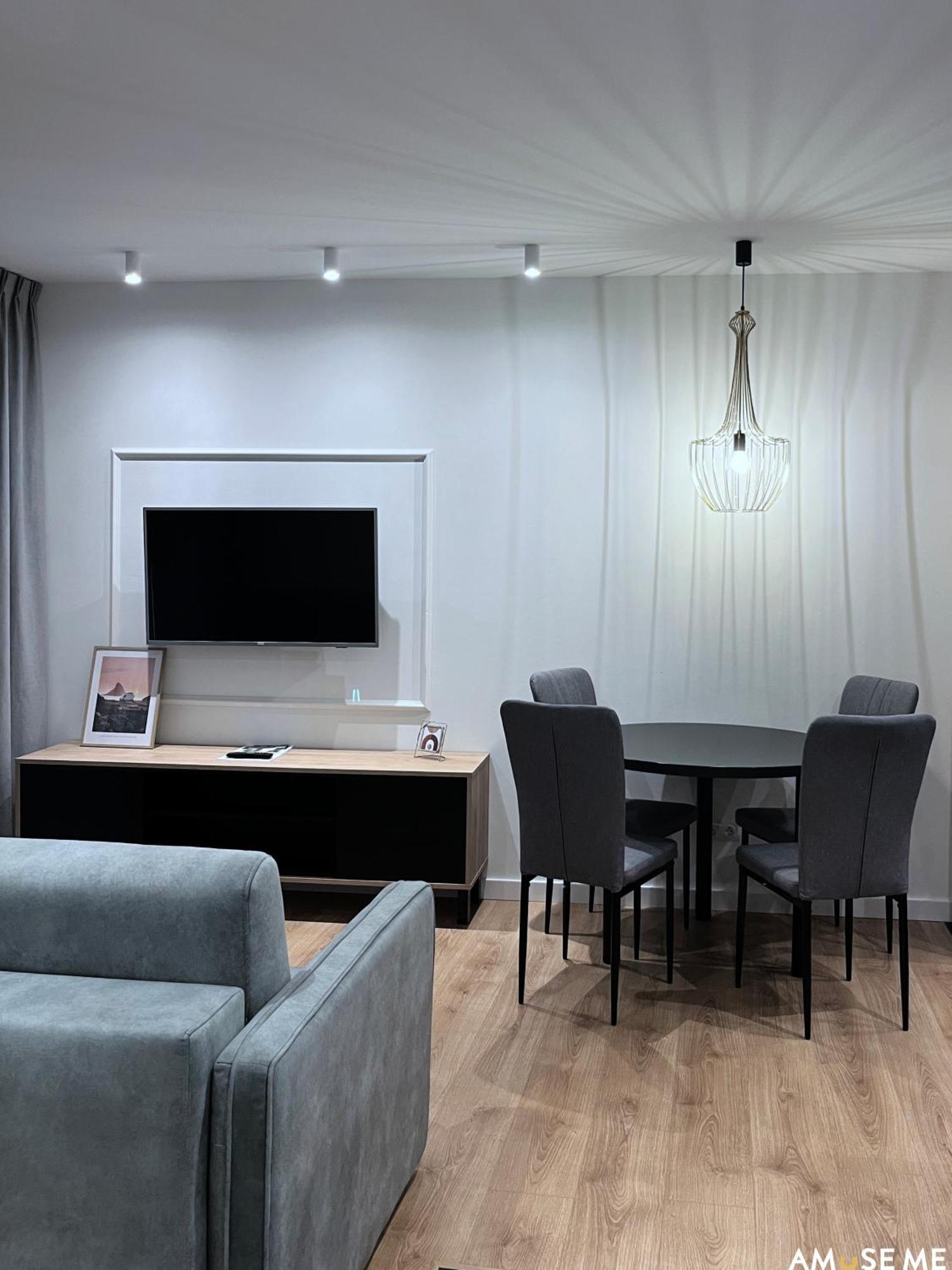 Aparthotel Amuse Me Kielce Esterno foto
